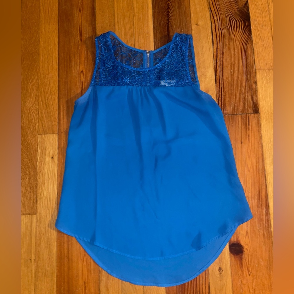 Women’s Mine Sleeveless Blouse